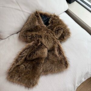 Luxurious Faux Fur Scarf